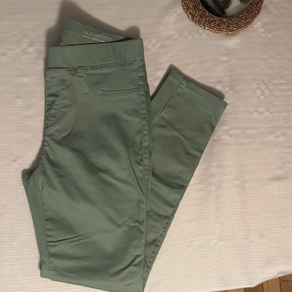 Sound style Sage Green Trousers